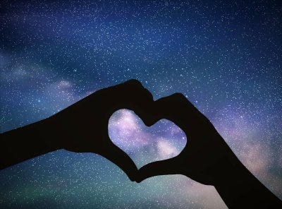 Сердечко на космическом фоне