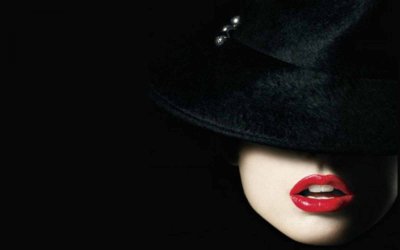 Девушка в шляпе