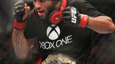 Фон юфс боец ММА