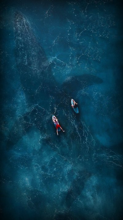 Тёмный океан под водой