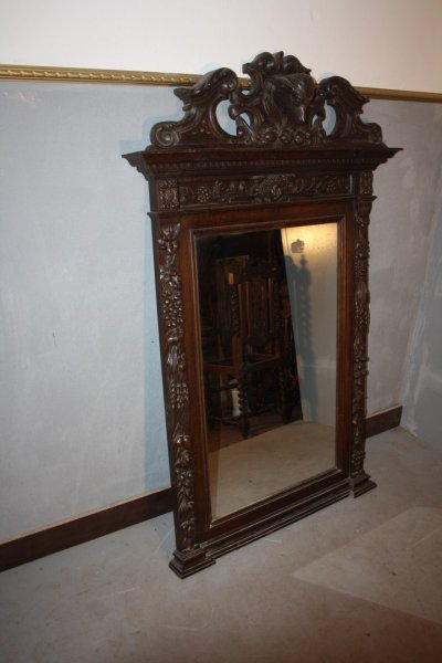 Зеркало антикварное в стиле Ренессанс