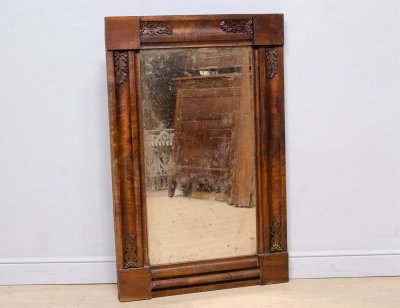 Шкаф из красного дерева с зеркалом антиквариат