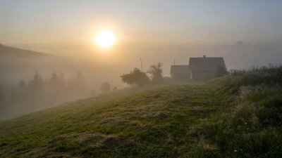 Утренний туман в деревне