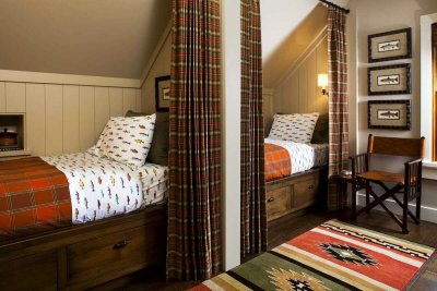 Комната с односпальной кроватью