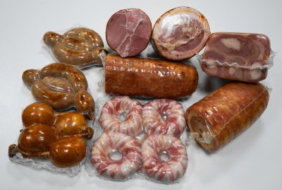 Прессованные мясные деликатесы