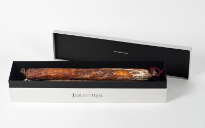 Колбаса в картонной упаковке