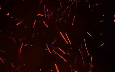 Искры от костра