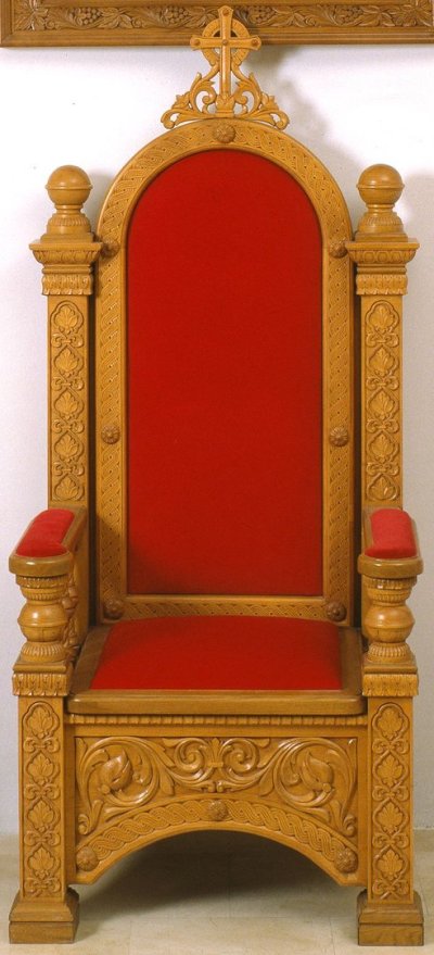 Архиерейский трон на горнее место