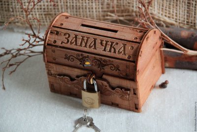 Деревянный сундучок