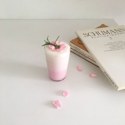 Эстетика розового и белого