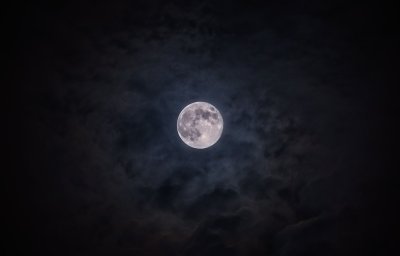 Ночное небо с луной