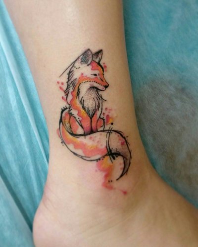 Тату лиса маленькая